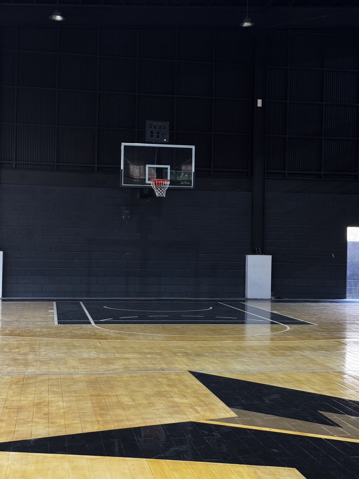 Center Court image 3